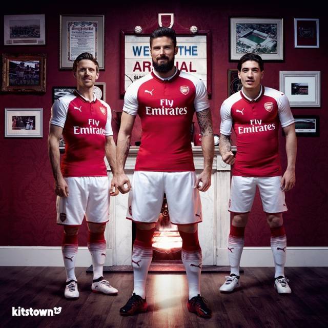 斯洛特：萨拉赫一直对俱乐部和队友很重要，队友有事不会愉快（斯洛特：萨拉赫始终是俱乐部和更衣室的关键，队友有事总难言愉快）