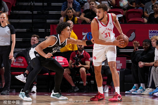 麦麦提江：本届阿图什杯的比赛竞技水平最少也是中乙级别（麦麦提江：本届阿图什杯整体水平至少达到中乙水准）