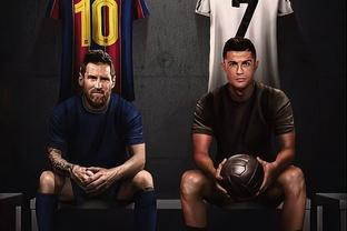 曼联冬窗买中场新增一人选，价格3000万！刚完成43米小贝式吊射（曼联冬窗中场引援再添人选，标价3000万，刚轰43米小贝式吊射）