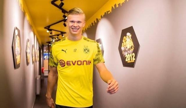 欧冠-哈兰德破门格拉利什建功 曼城2-4大巴黎（欧冠：哈兰德、格拉利什进球 曼城2-4不敌巴黎圣日耳曼）