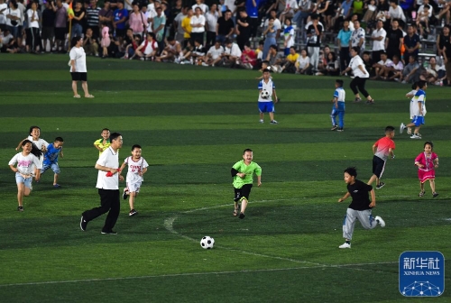 马卡：相比赫伊森，德拉富恩特更信任拉波尔特与勒诺尔芒（马卡：与赫伊森相比，德拉富恩特更倚重拉波尔特和勒诺尔芒）