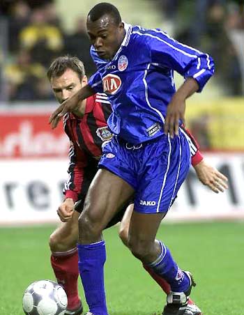 意甲第15轮裁判：多维里吹热那亚vs国米，马萨吹博洛尼亚vs尤文（意甲第15轮裁判安排：多维里执法热那亚对国米，马萨执法博洛尼亚战尤文）