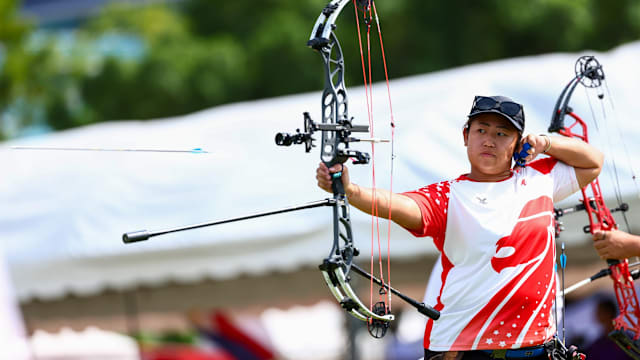 门将精彩扑救确保胜利（神勇门将高接低挡保住胜利）