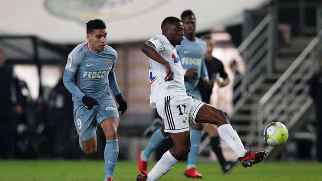 格纳布里谈进球：要归功于我们的定位球教练；凯恩的封堵很棒（格纳布里：进球多亏定位球教练，凯恩的封堵十分精彩）