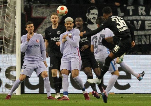 库有引力？美媒：本赛季库里不在场队友三分命中率骤降（美媒：本季库里不在场时，勇士队友三分命中率显著下滑）