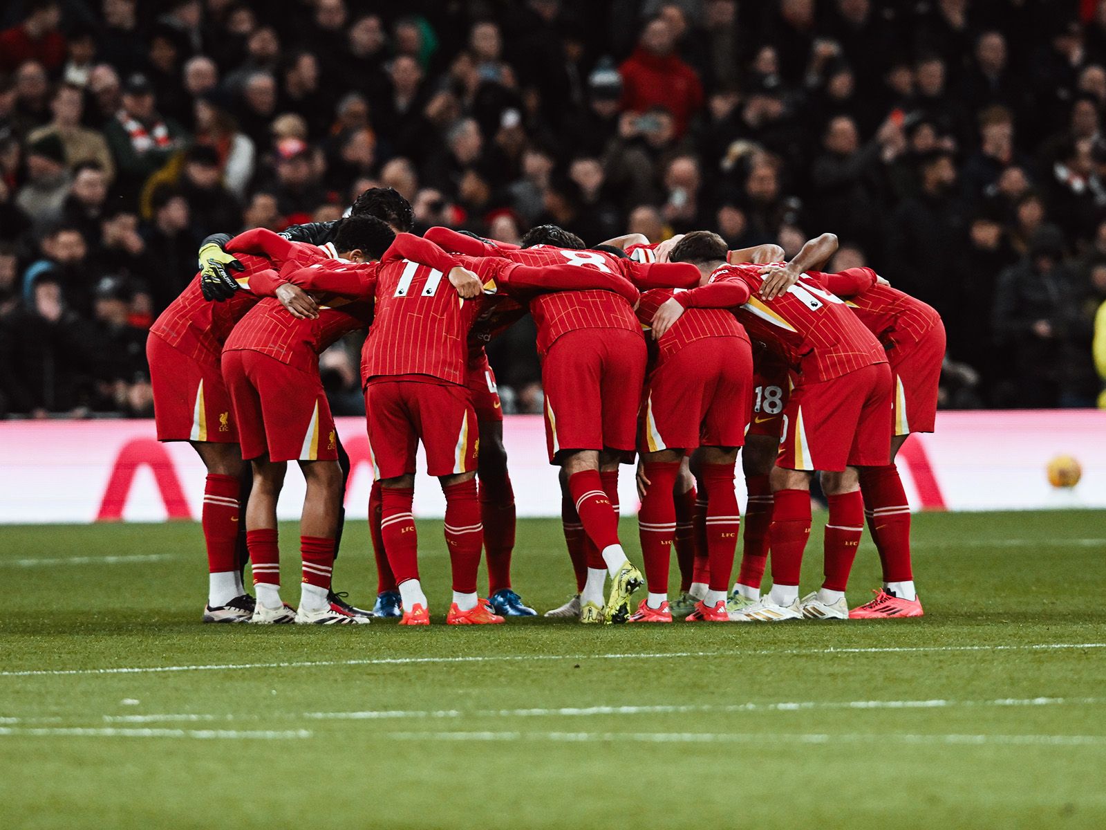 勇士领先11分被爵士逆转，库里甩锅球队防守，不提最后两投不中（勇士11分优势遭爵士翻盘，库里将责任指向防守，避谈末节两投不中）