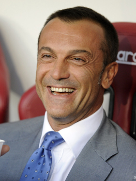 Here we go！罗马诺：维拉签下格雷米奥19岁边锋阿利松（罗马诺确认：阿斯顿维拉签下格雷米奥19岁边锋阿利松）