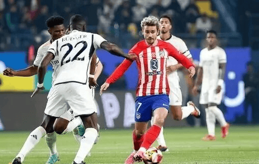 皇马帅位不稳，阿隆索可能被解雇，阿韦罗亚或成替代者，球员与主帅责任争议。