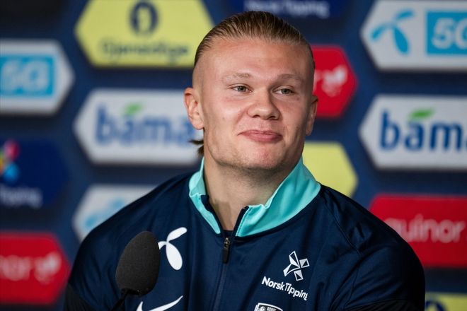 年终大战半决赛实时赛况：哈兰德暂落后C罗超1000票，姆巴佩领先凯恩（年终大战半决赛票选实况：哈兰德暂落后C罗逾千票，姆巴佩领先凯恩）